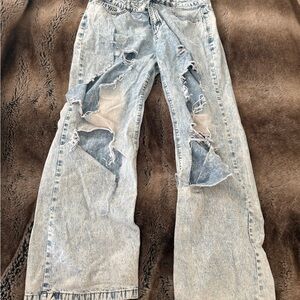 Trendy Distressed Light Blue Boyfriend Jeans